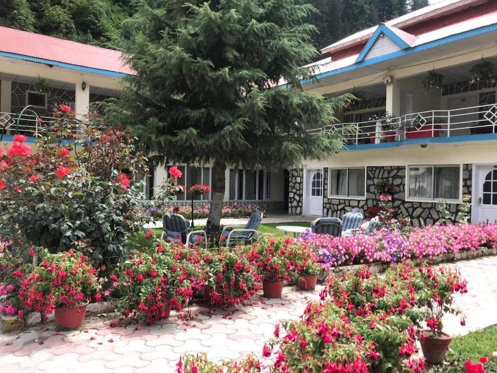 parhena Cottages naran