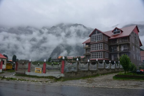 Magnum Hotel batakundi