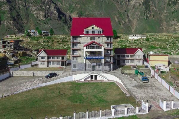 hummingbird Hotel batakundi