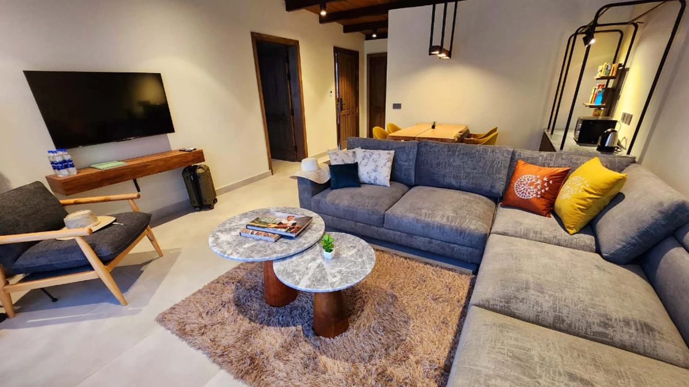 sakardu 5 star hotel