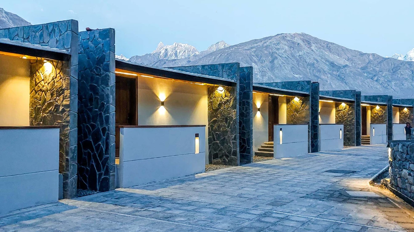 sakardu 5 star himmel resort