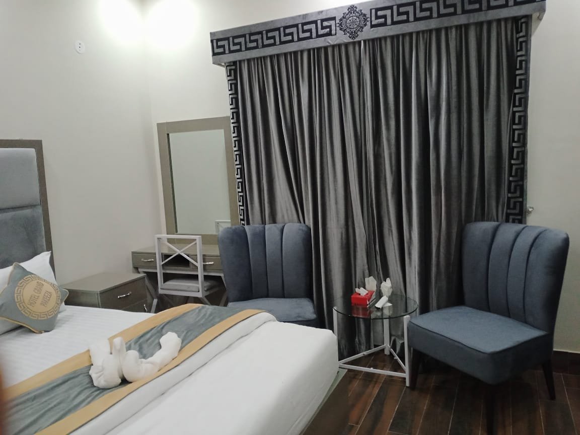 furnished room hotel in lahore | hotel grand pakeeza
